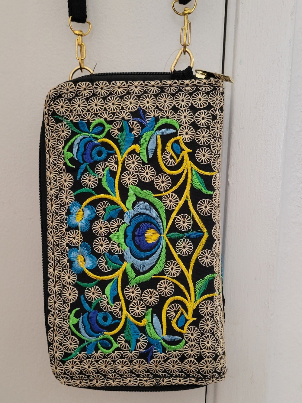 Embroidered Blue Floral Crossbody Wallet - Picture 7 of 9